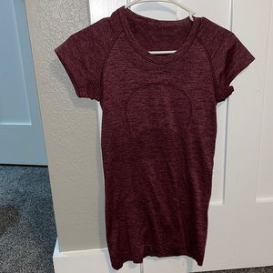 Lulu workout tee shirt